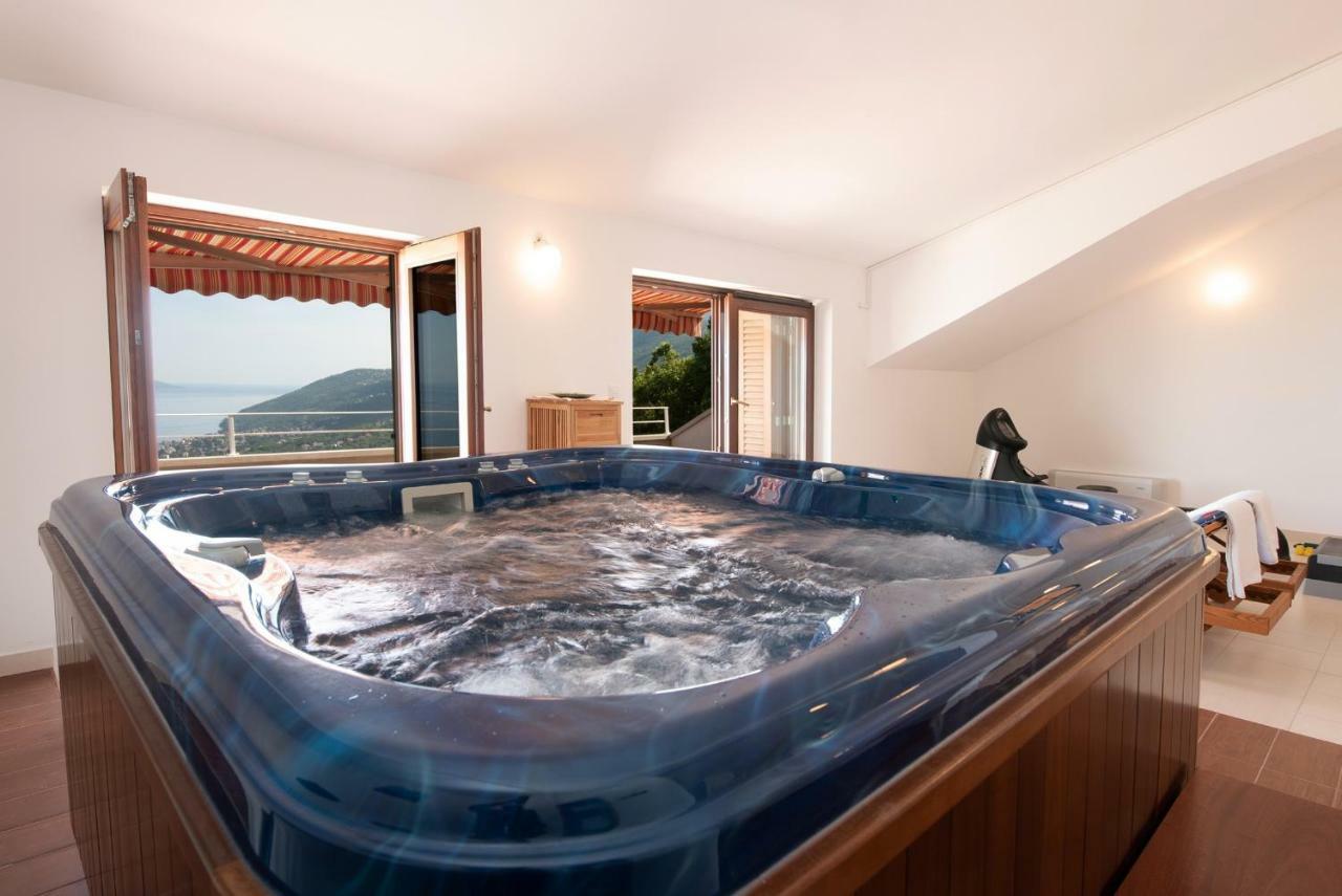 Harmonia Villa